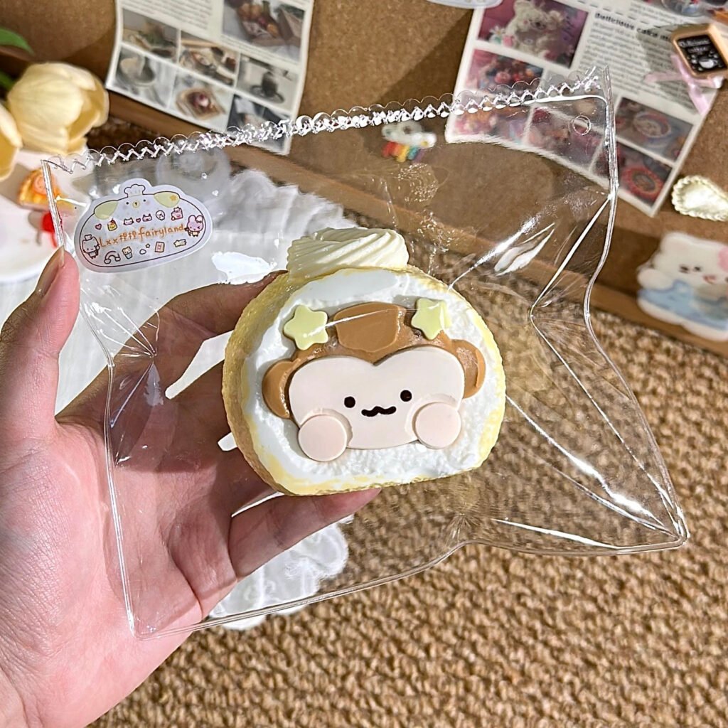 83037 Lxx Fairyland Monkey Banana Roll Bread (Cotton Cream Texture Series) / Lxx捏捏fairyland おさるのバナナロールパン (コットンクリーム触感シリーズ)