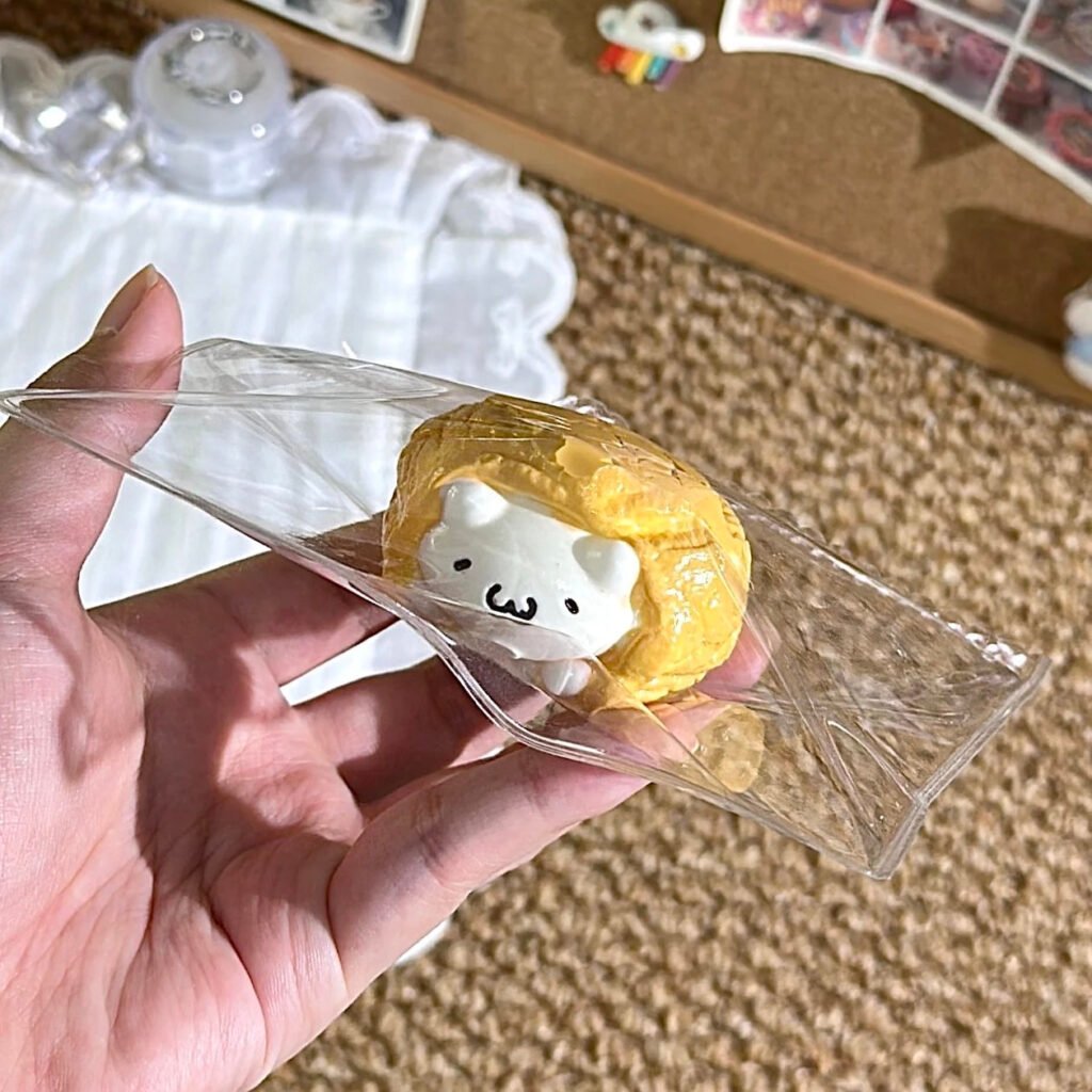 83040 Lxx Fairyland Cream Puff Kitty (Cotton Cream Texture Series) / Lxx捏捏fairyland シュークリームねこ (コットンクリーム触感シリーズ)