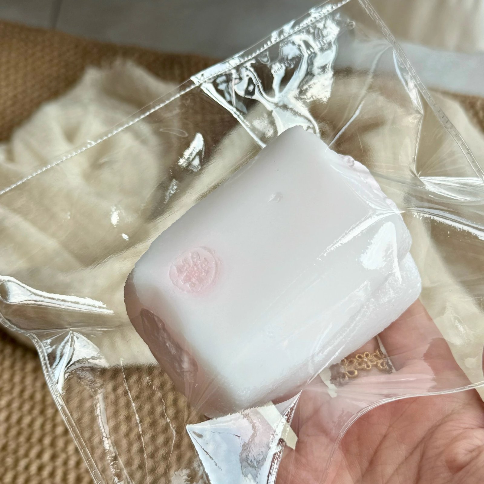 273018 Little Yellow Flower Story Strawberry Cake (Face Cream Clay Texture Series) / 故事里的小黄花 草莓糕(面霜泥触感系列)