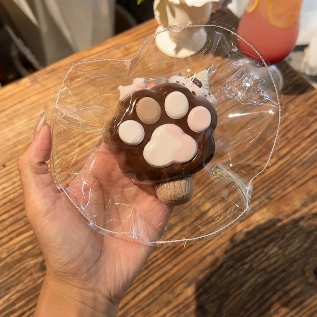 831 MOKK Chocolate Cream Cat Paw (Sticky Clay Texture Series) / 抹可可 チョコクリームの肉球 (ねっとりクレイ触感シリーズ)
