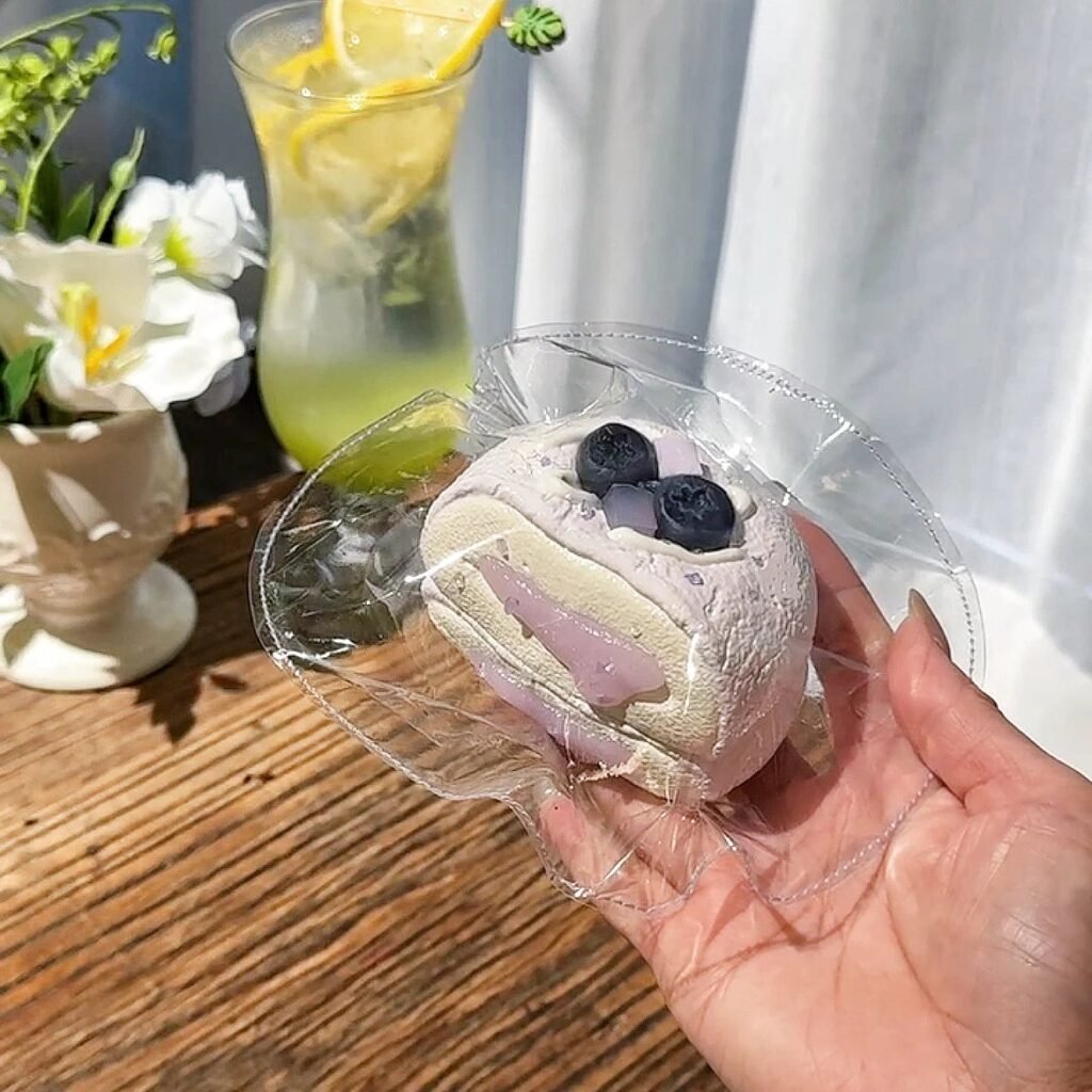 835 MOKK Blueberry Lava Double-Layer Mochi (Cream Clay Texture Series) / 抹可可 ブルーベリーとろける二層もち (クリームクレイ触感シリーズ)