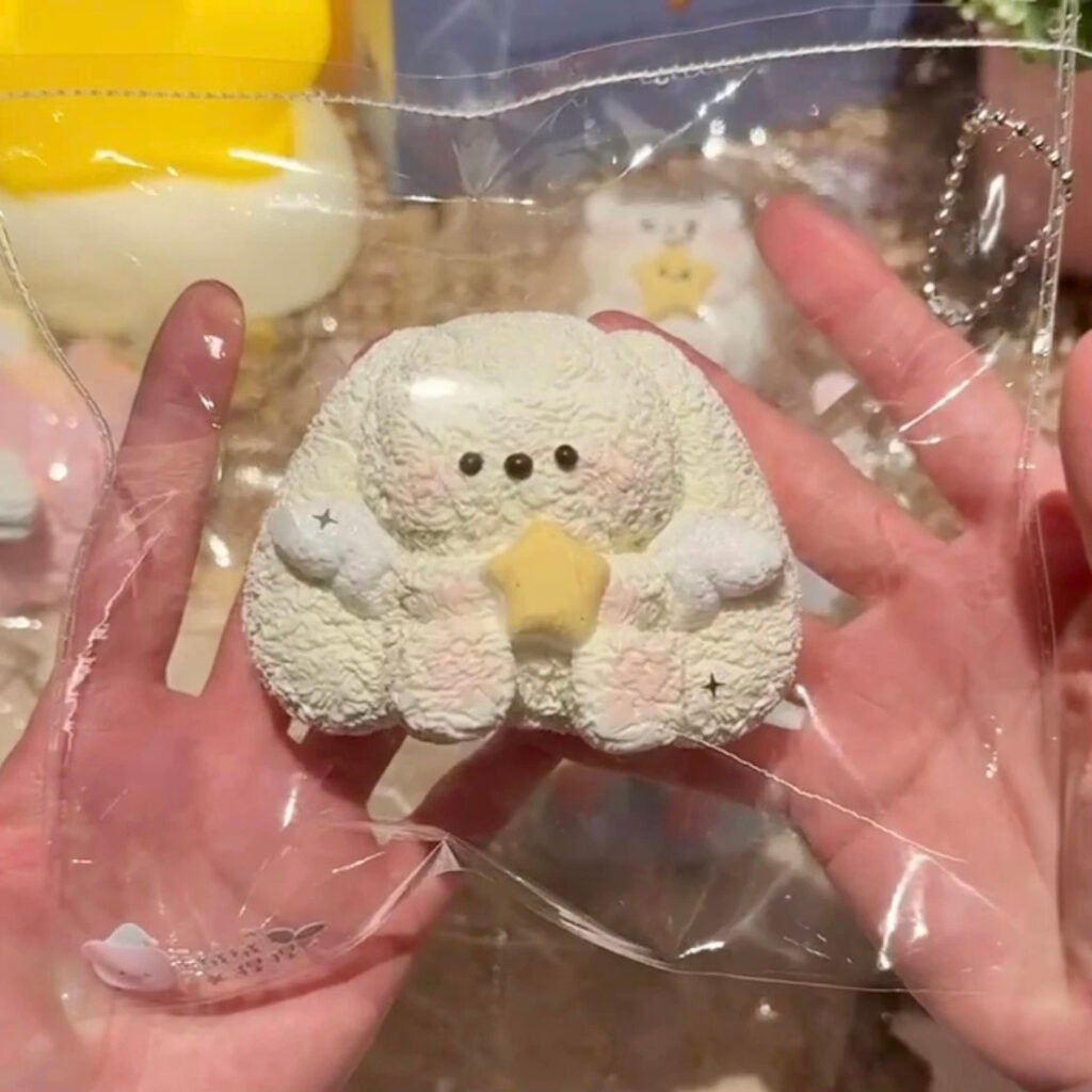 322003 Fluffy Nienie Little Bunny Rongrong (Cheese Clay Texture Series) / 毛绒绒捏捏 子うさぎロンロン (チーズクレイ触感シリーズ)