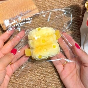 245000 Nanie Potato Chef Star Mini Bread Flocked (Fluffy Cream Clay Texture Series) / 拿捏薯师傅 星星小面包裹绒 (绵奶油触感系列)