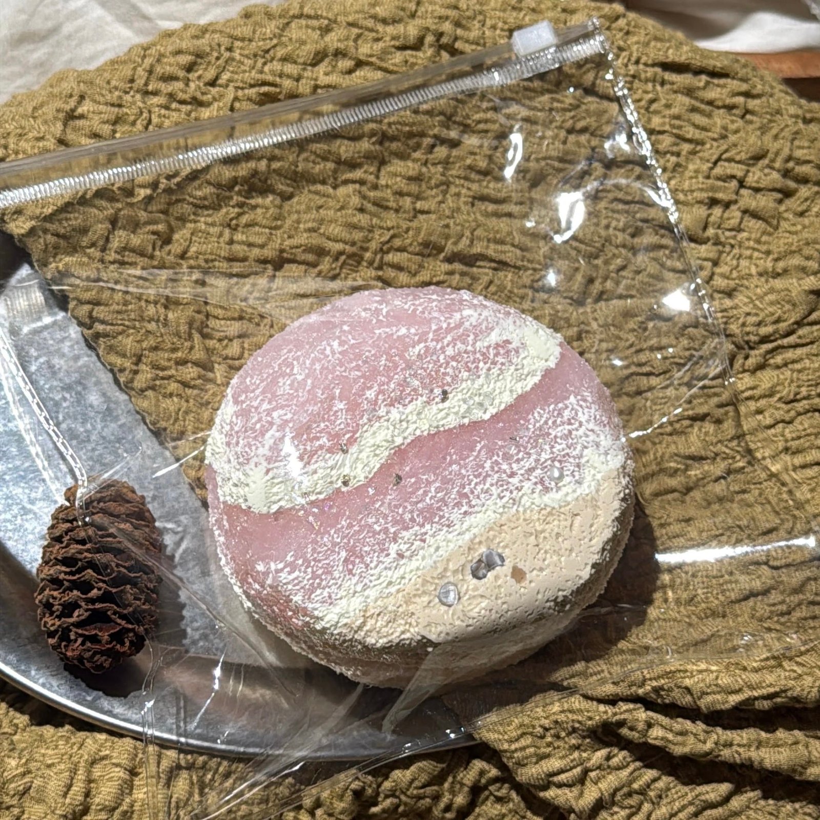 937 NUONUO Pink Mist Sea Large Round Toast (Cream Clay Texture Series) / NUONUO ピンクの霧の海・大きな丸型トースト (クリームクレイ触感シリーズ)