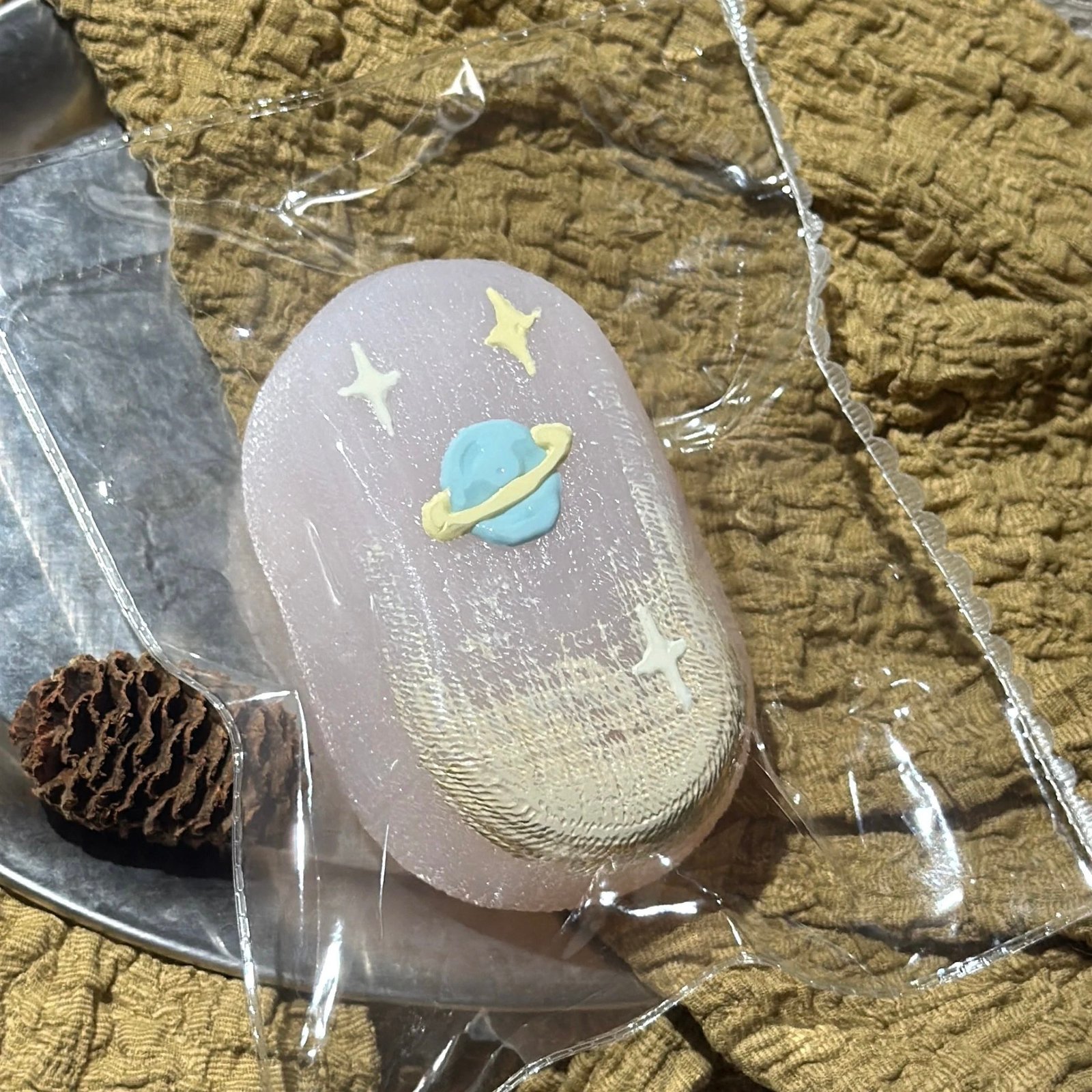946 NUONUO Planet Senbei (Moist Cheese Clay Texture Series) / NUONUO 惑星せんべい (しっとりチーズクレイ触感シリーズ)