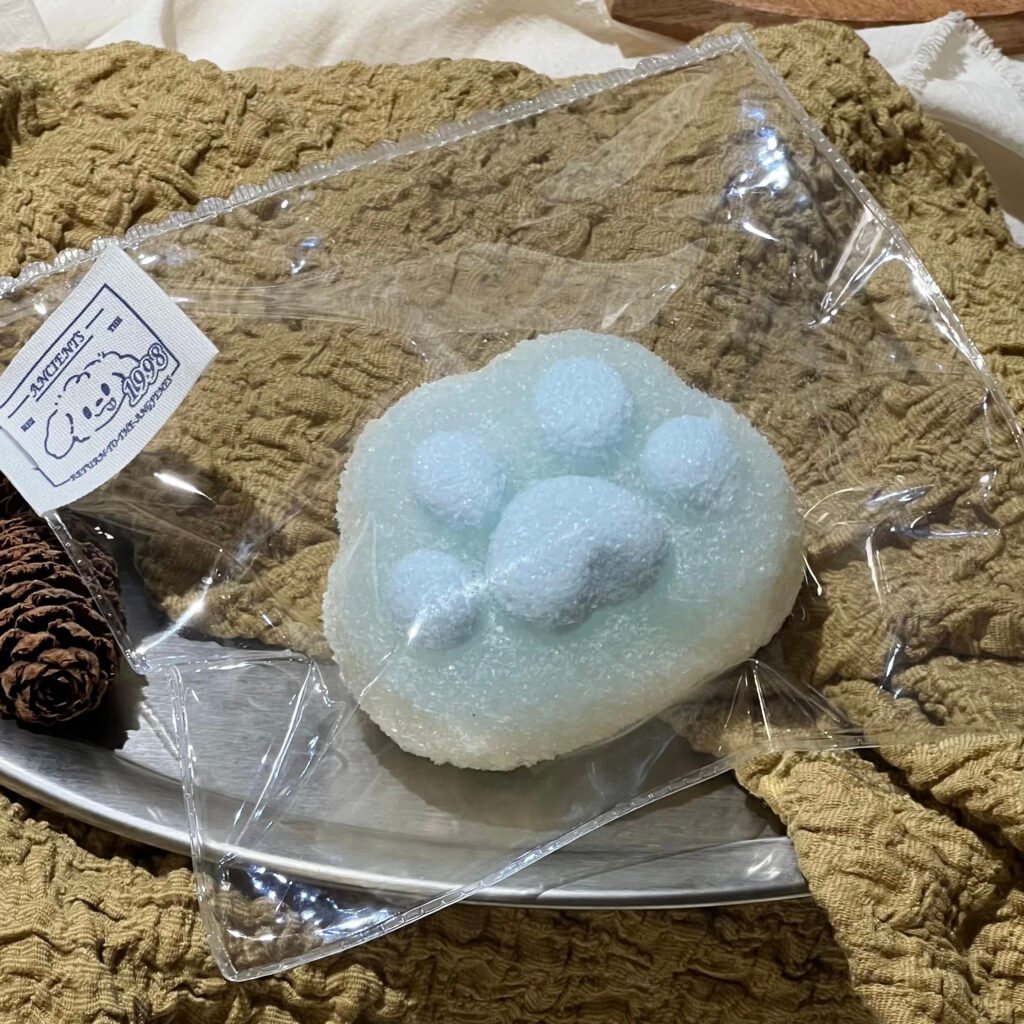 954 NUONUO Mint Ice Cat Paw - Flocked (Moist Cheese Clay Texture Series) / NUONUO ミントアイスの肉球・フロッキー仕上げ (しっとりチーズクレイ触感シリーズ)