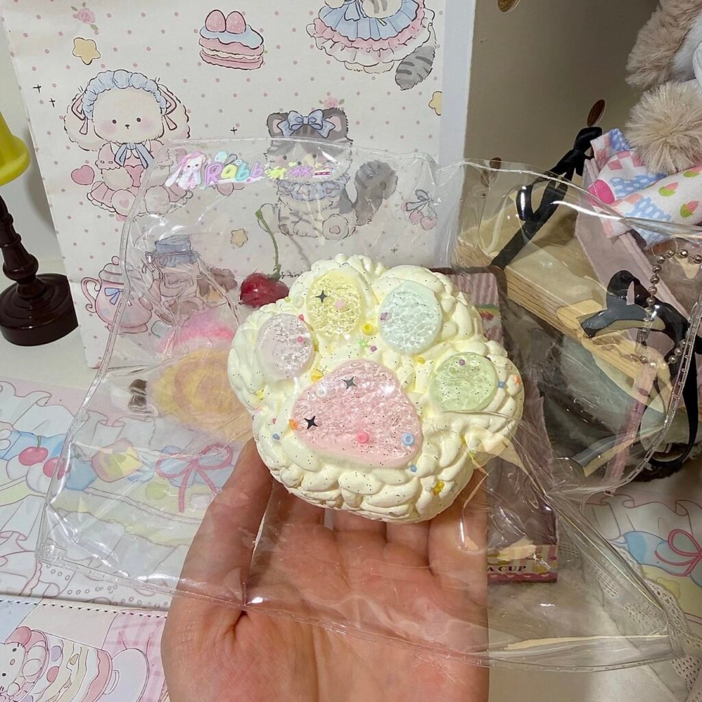106019 Rabb Cat Paw (Yogurt Clay Texture Series) / Rabb 啾啾 ねこの手 (ヨーグルトクレイ触感シリーズ)