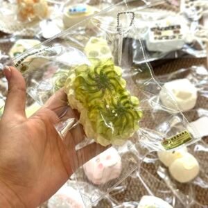 94013 Take It Slow Squishy Matcha Double-Layer Ice Cream (Dry Milk Cake Clay Texture Series) / 你慢慢捏 抹茶双层冰淇淋 (烤箱干奶糕触感系列)