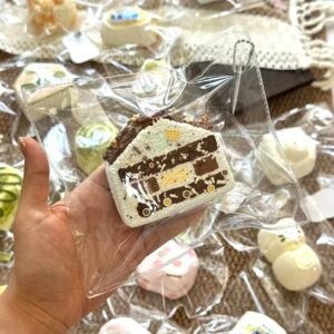 94024 Take It Slow Squishy Mint Chocolate Large Flat Cake (Fluffy Clay Texture Series) / 你慢慢捏 薄巧大平层 (绵绵泥2.0触感系列)
