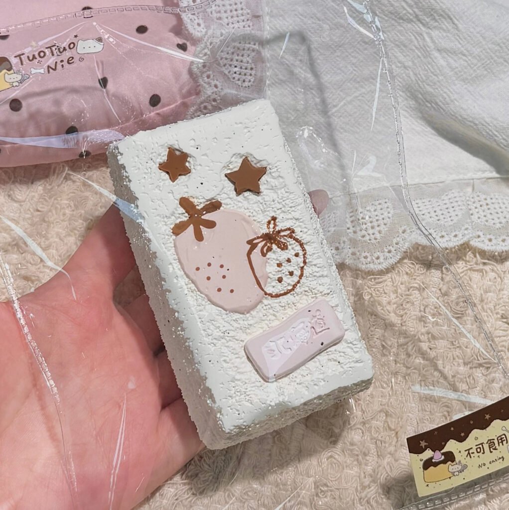 328000 TuoTuoNie Chocolate Berry Mini Long Toast (Soft Cream Clay Texture Series) / TuoTuoNie チョコベリーのミニロングトースト (ソフトクリームクレイ触感シリーズ)