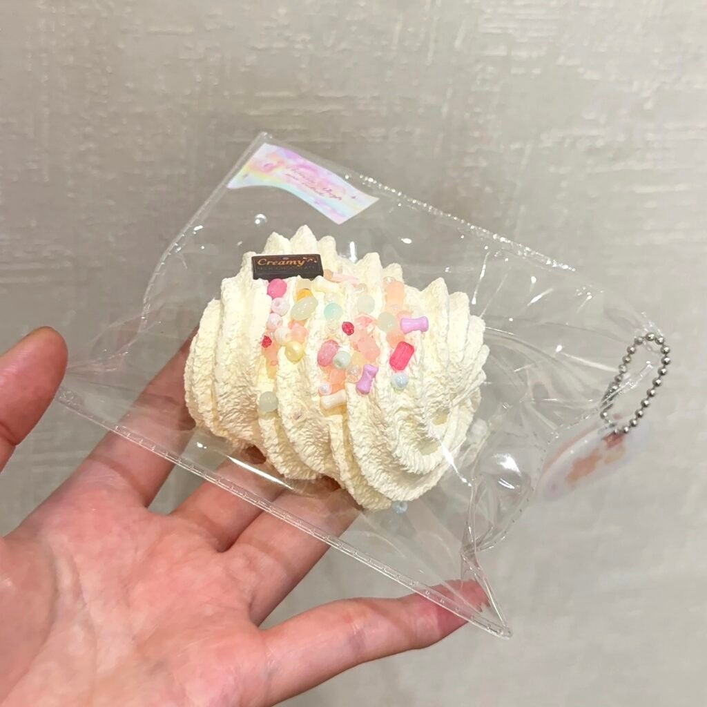 4108 Sweet Pea Cream Roll (Small) (Clay Texture Series) / スイートピークリームロール（小） (クレイ触感シリーズ)