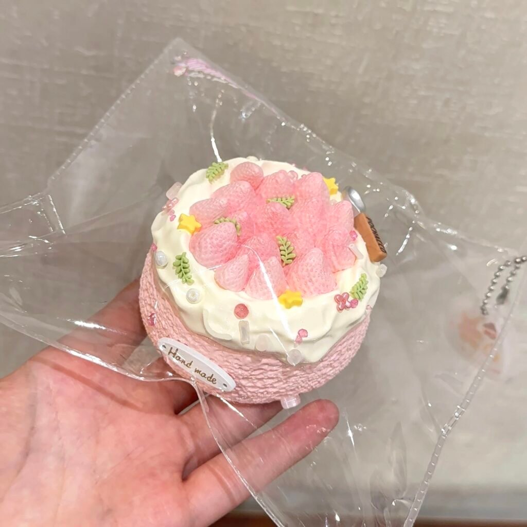 4200 Strawberry Star Cream Cake (Light Cream Texture Series) / いちごスタークリームケーキ (ライトクリーム触感シリーズ)