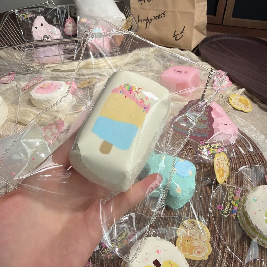 40026 Vocal Tricolor Ice Cream (Baked Milk Clay Texture Series) / Vocal 三色アイスクリーム (焼きミルククレイ触感シリーズ)