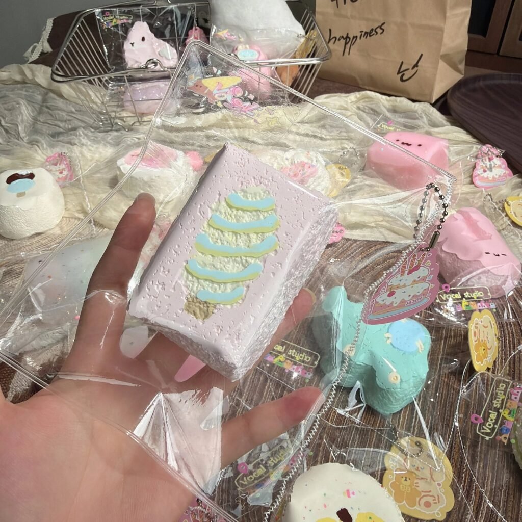 40027 Vocal Swirl Milk Cake (Baked Milk Clay Texture Series) / Vocal うずまきミルクケーキ (焼きミルククレイ触感シリーズ)