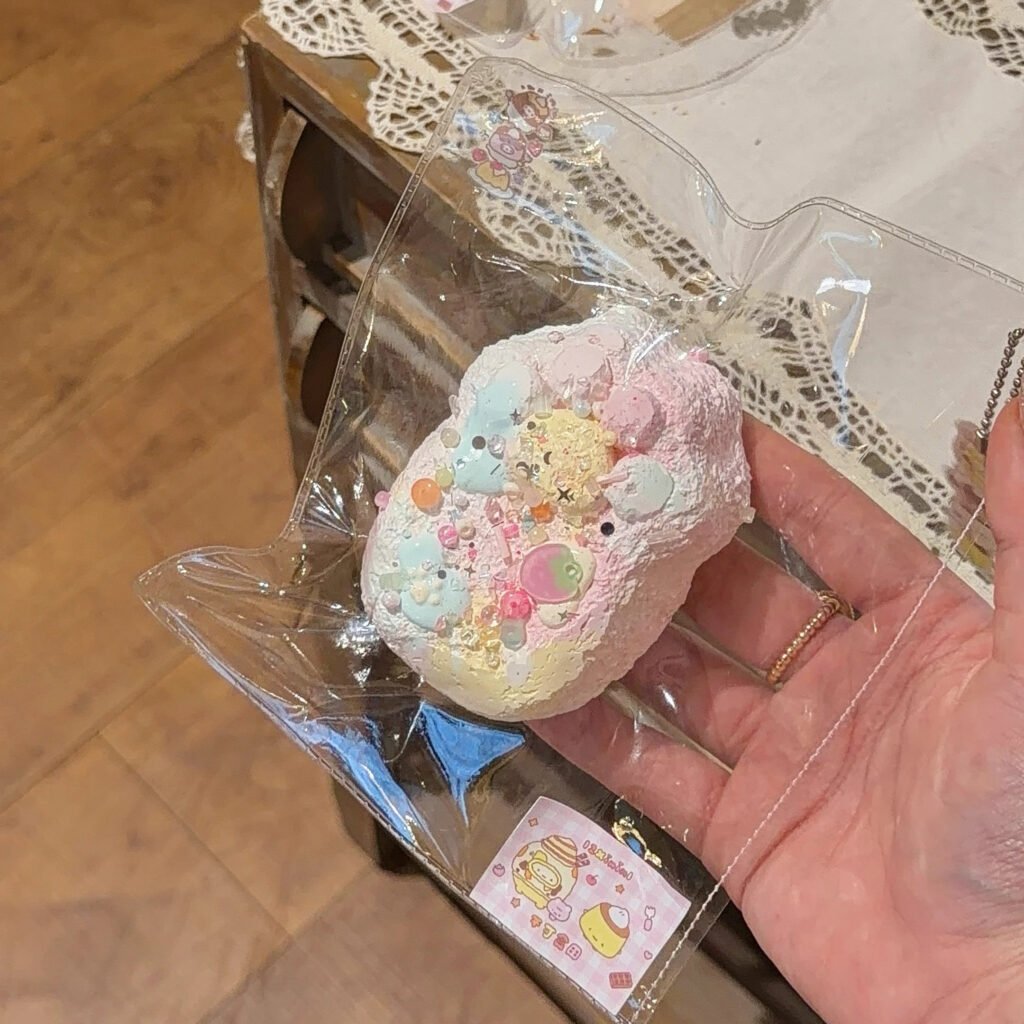 107079 12Xininl Colorful Cat Paw (Glutinous Cream Texture Series) / 12Xininl捏捏小店 カラフルねこ肉球 (もちクリーム触感シリーズ)