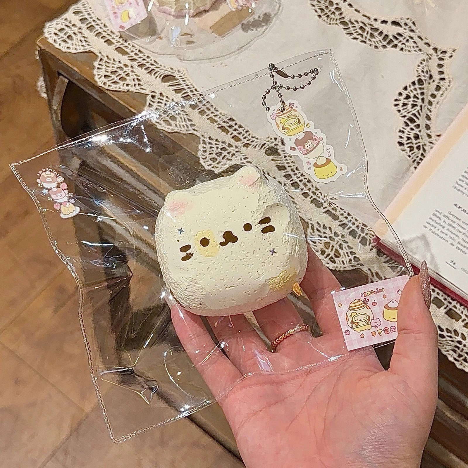 107083 12Xininl Kitten Square Bread (Glutinous Cream Texture Series) / 12Xininl捏捏小店 子ねこの角型パン (もちクリーム触感シリーズ)