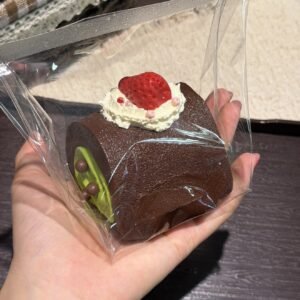 52020 Xiao Lin Jiang Matcha Strawberry Chocolate Roll (Coco Pure Clay Texture Series) / 小琳酱捏捏 抹茶草莓巧克力卷 (coco纯泥触感系列)