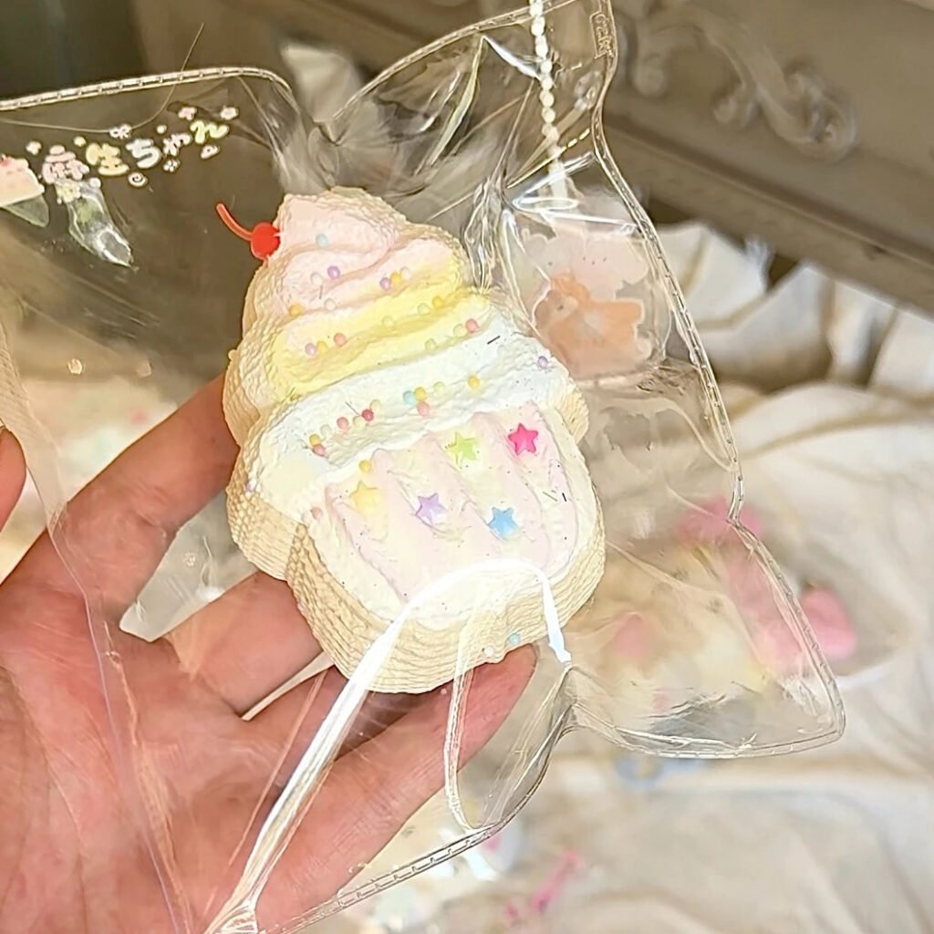 31041 Xiao Masheng Ice Cream Sundae Cup - Defect Item / 小麻生捏 アイスクリームサンデーカップ・訳あり品