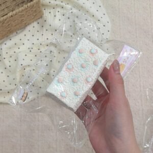 213004 Xiao Mi Zhou Studio Two-Tone Polka Dot Soft Toast / 小米粥studio 双色波点绵绵吐司