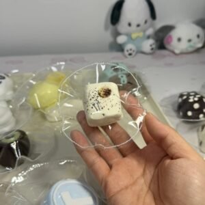 246028 Yituo Nienie Double-Layer Mini Marshmallow (Dry Cream Texture Series) / 一坨捏捏 双层小棉花糖 (干奶油触感系列)