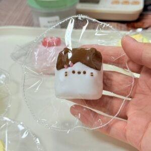 246044 Yituo Nienie Kitten Marshmallow (Dry Cream Texture Series) / 一坨捏捏 小猫棉花糖 (干奶油触感系列)