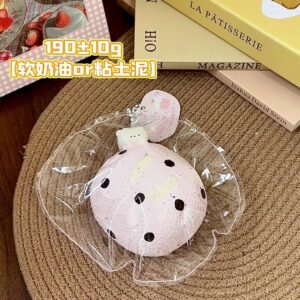 220006 Yi Q Jiang Polka Dot Baguette (Soft Cream Texture Series) / 壹Q酱 波点法棍 (软奶油触感系列)