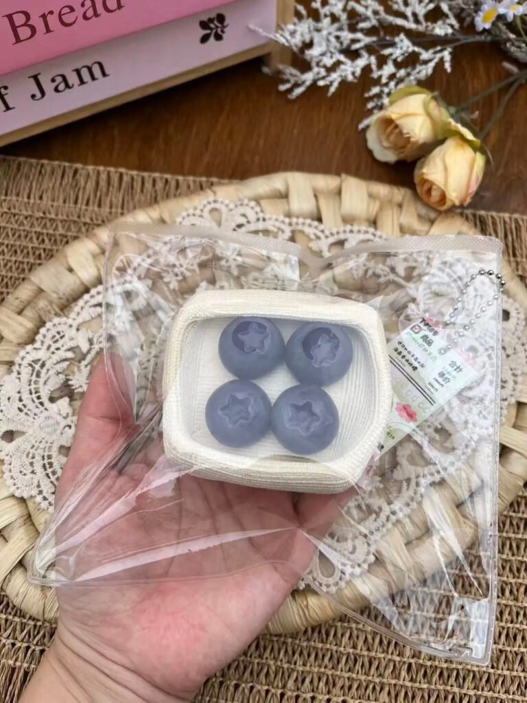 272071 3Treas Boxed Blueberries / 3Treas 一盒蓝莓
