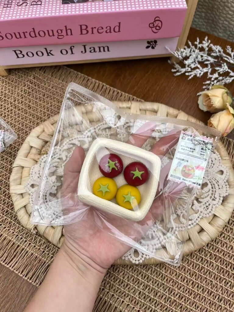 272073 3Treas Boxed Tomatoes / 3Treas 一盒番茄