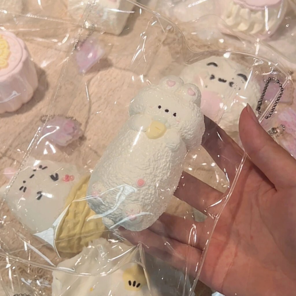 402001 Berry Berry Bunny Bar / 莓了个莓 兔条