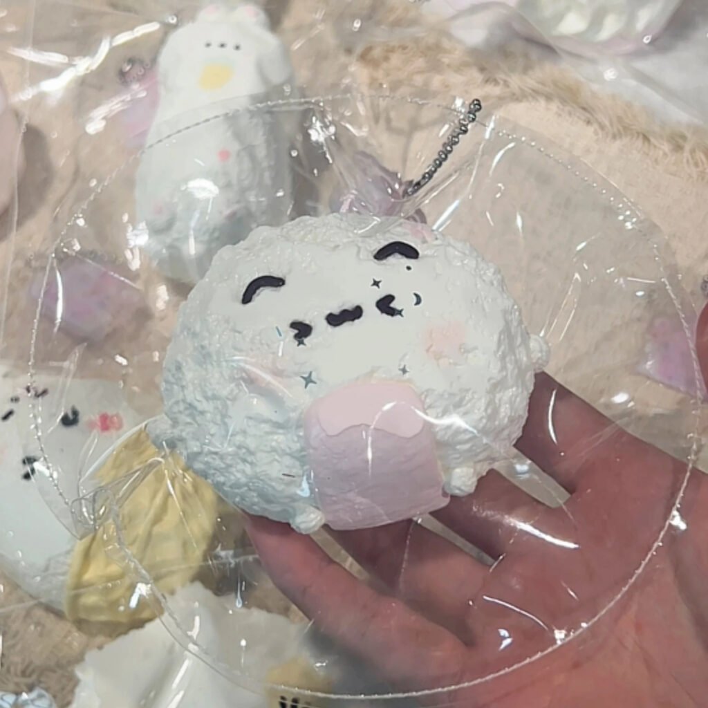402003 Berry Berry Kitten Rice Ball / 莓了个莓 小咪饭团