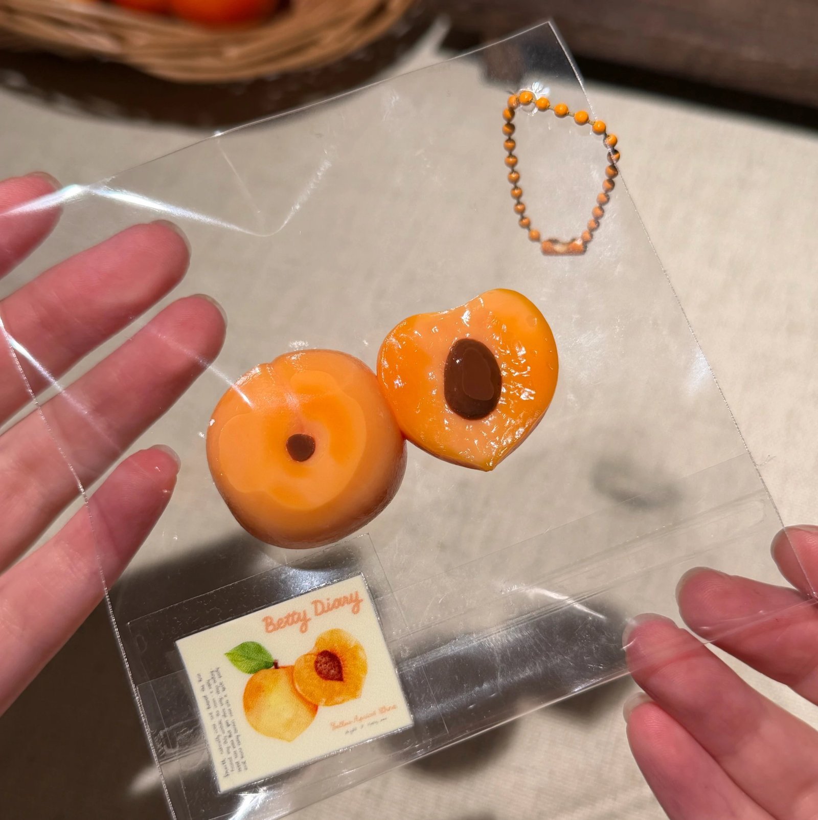 155025 BettyDiary Mini Apricot Keychain / 贝蒂日记 ミニアプリコットキーホルダー
