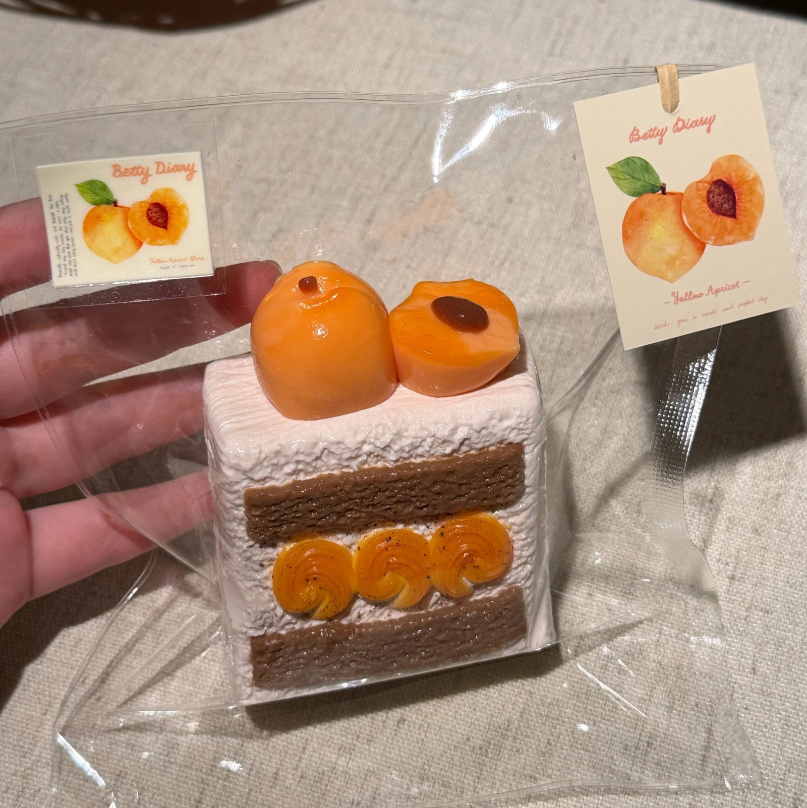 155027 BettyDiary Black Tea Apricot Pound Cake / 贝蒂日记 紅茶アプリコットパウンドケーキ