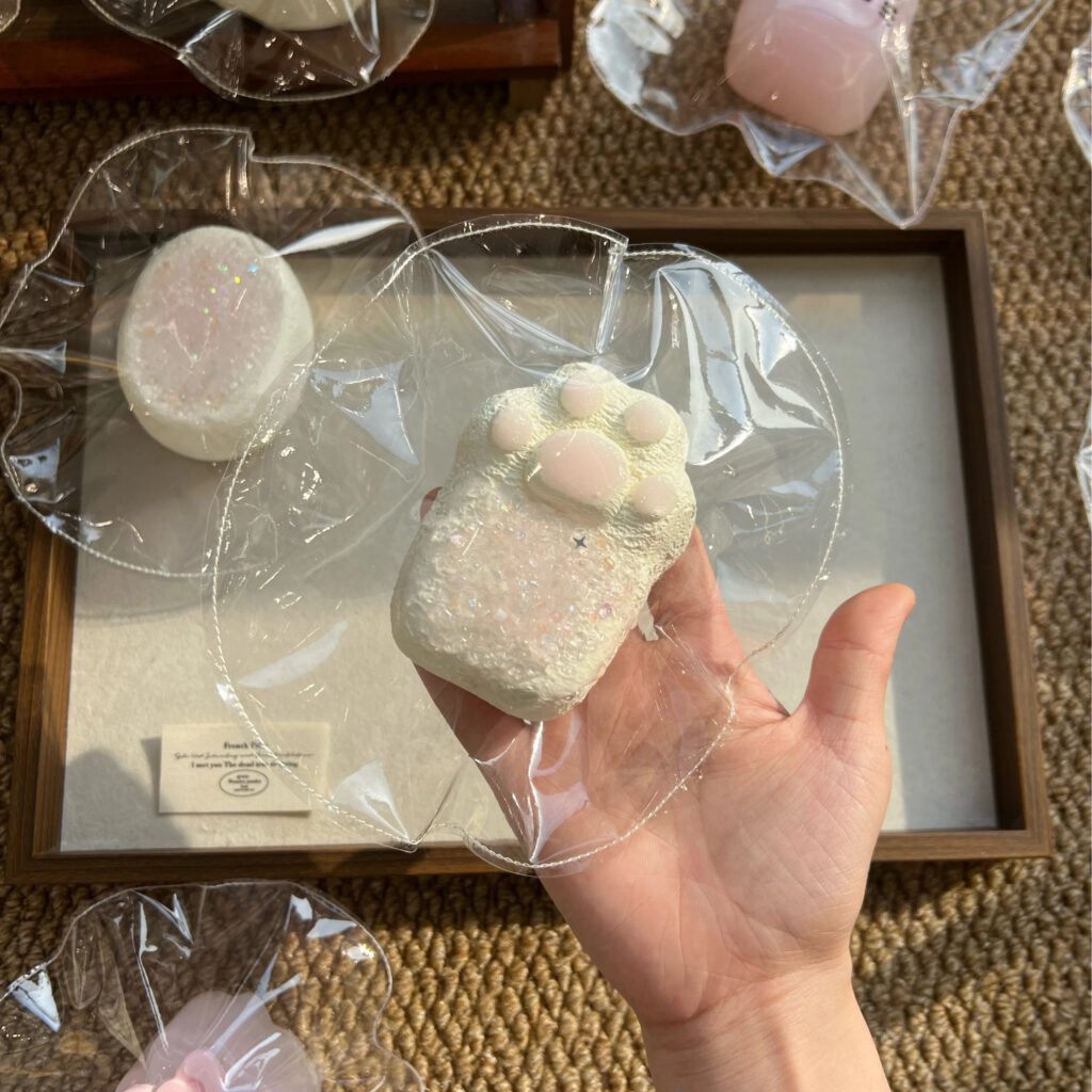 174049 Boom Order Pink Slush Cat Paw (Soft Face Cream Texture Series) / 我一定会爆单的 粉冰沙猫爪（软面霜触感系列）