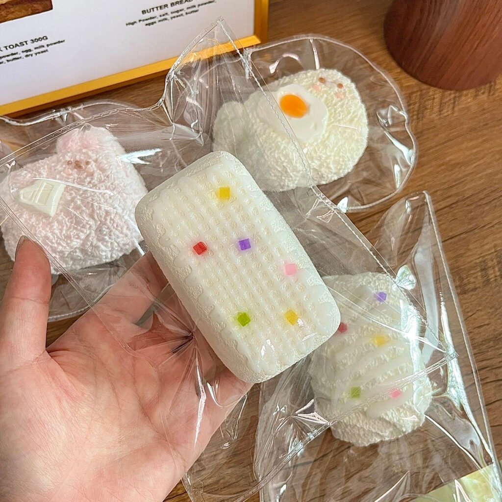 424001 Bus Mouse Fruit Cream Brick (Dry Glutinous Clay Texture Series) / 巴士小鼠 果粒板砖（干糯泥触感系列）