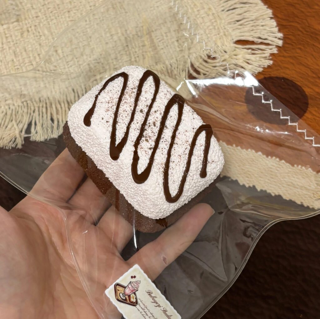 360001 BuBo YeZi Berry Chocolate Marshmallow (Dry Cream Texture Series) / 步啵野子捏捏 莓巧棉花糖（干奶油触感系列）