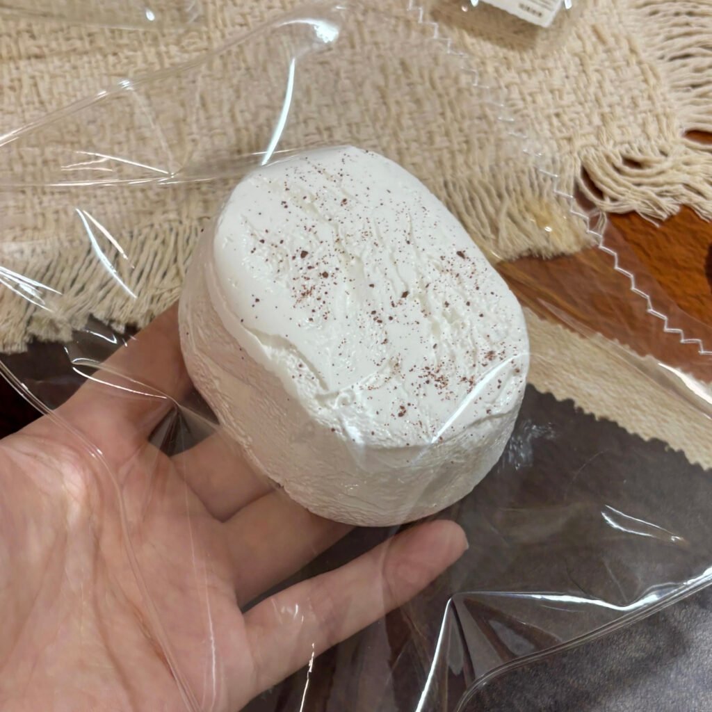360004 BuBo YeZi Cheese Senbei (Dry Cream Texture Series) / 步啵野子捏捏 干酪仙贝（干奶油触感系列）