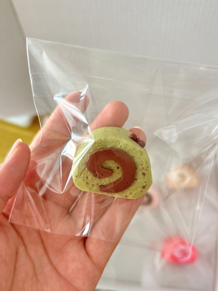 84030 Bu Zhi Dou Swiss Roll - Matcha / 不知豆捏 瑞士卷（抹茶味）