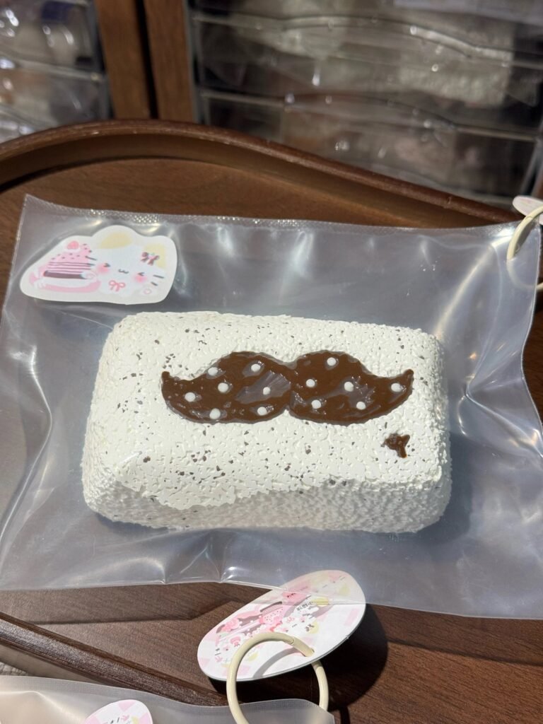 439000 Little Cat Cake Moustache Long Toast (Sticky Cream Texture Series) / 小猫饼捏捏 胡子长吐司(黏奶油触感系列)