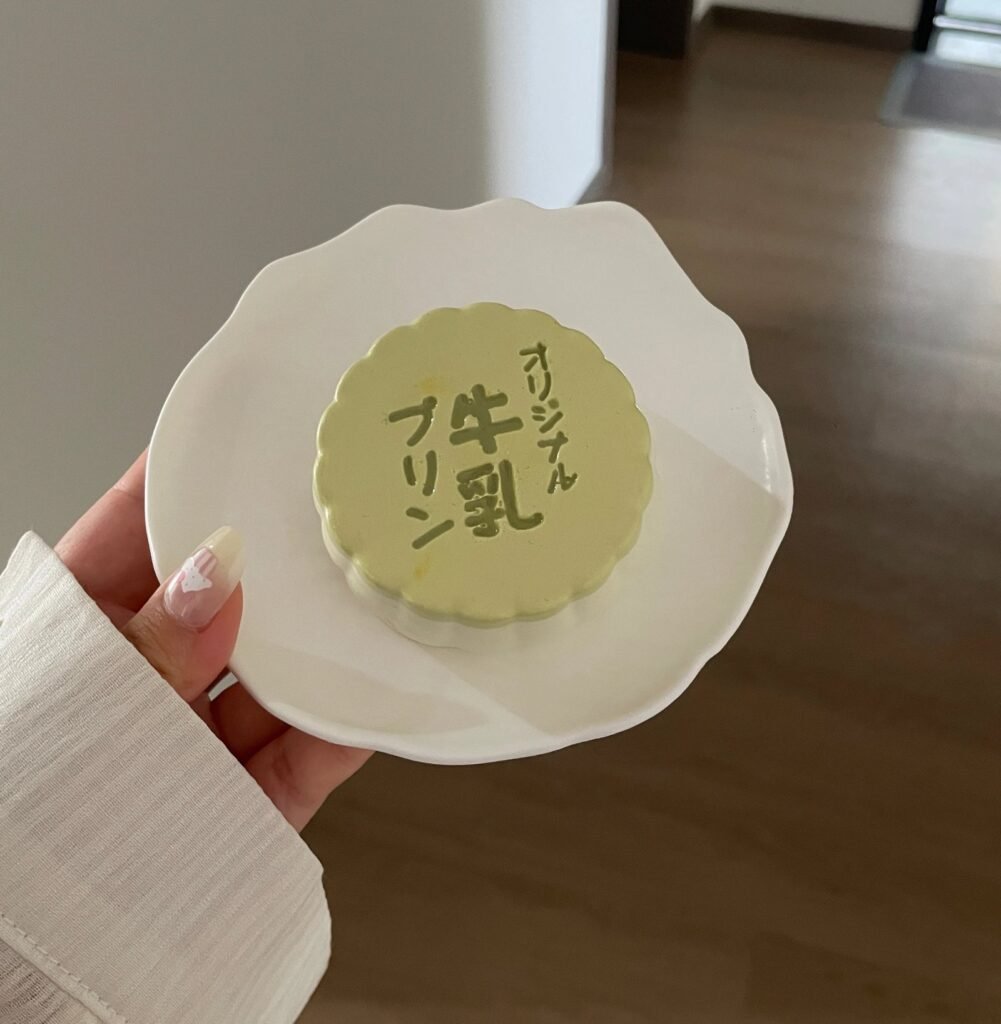 258051 Cheese Berry Handmade Matcha Milk Pudding (Cream Clay Texture Series) / 芝士莓莓Hand made 抹茶牛乳布丁（奶油泥触感系列）