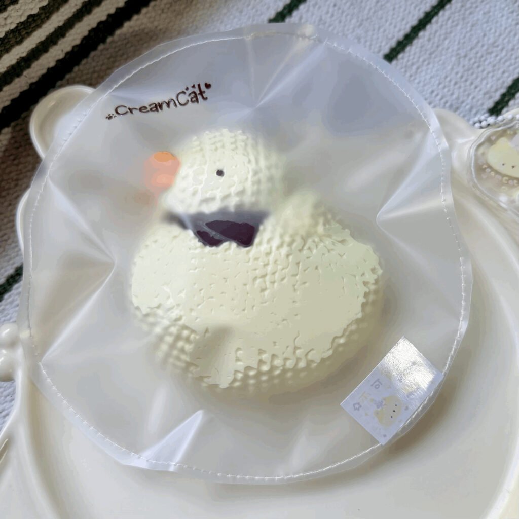 80049 CreamCat Knitted Duck (Yogurt Clay Texture Series) / 奶油猫 针织小鸭（酸奶泥触感系列）