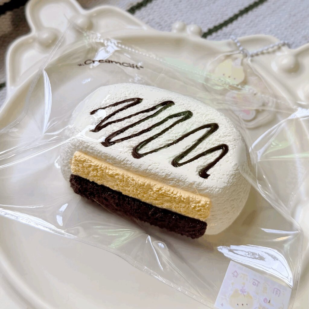 80055 CreamCat Two-Tone Sandwich Biscuit (Yogurt Clay Texture Series) / 奶油猫 双色夹心饼(酸奶泥触感系列)