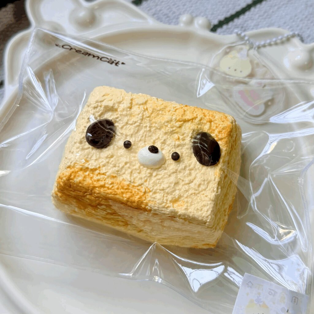 80056 CreamCat Napoleon Mille-Crepe Doggy (Cream Clay Texture Series) / 奶油猫 拿破仑千层狗（奶油泥触感系列）