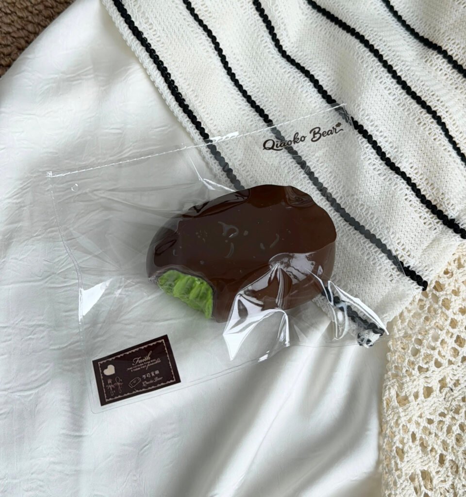 45006 Choco Bear Bitter Matcha Chocolate Ice Cream (Dry Glutinous Rice Clay Texture Series) / 巧可熊捏捏 苦抹茶巧克力雪糕（干糯泥触感系列）