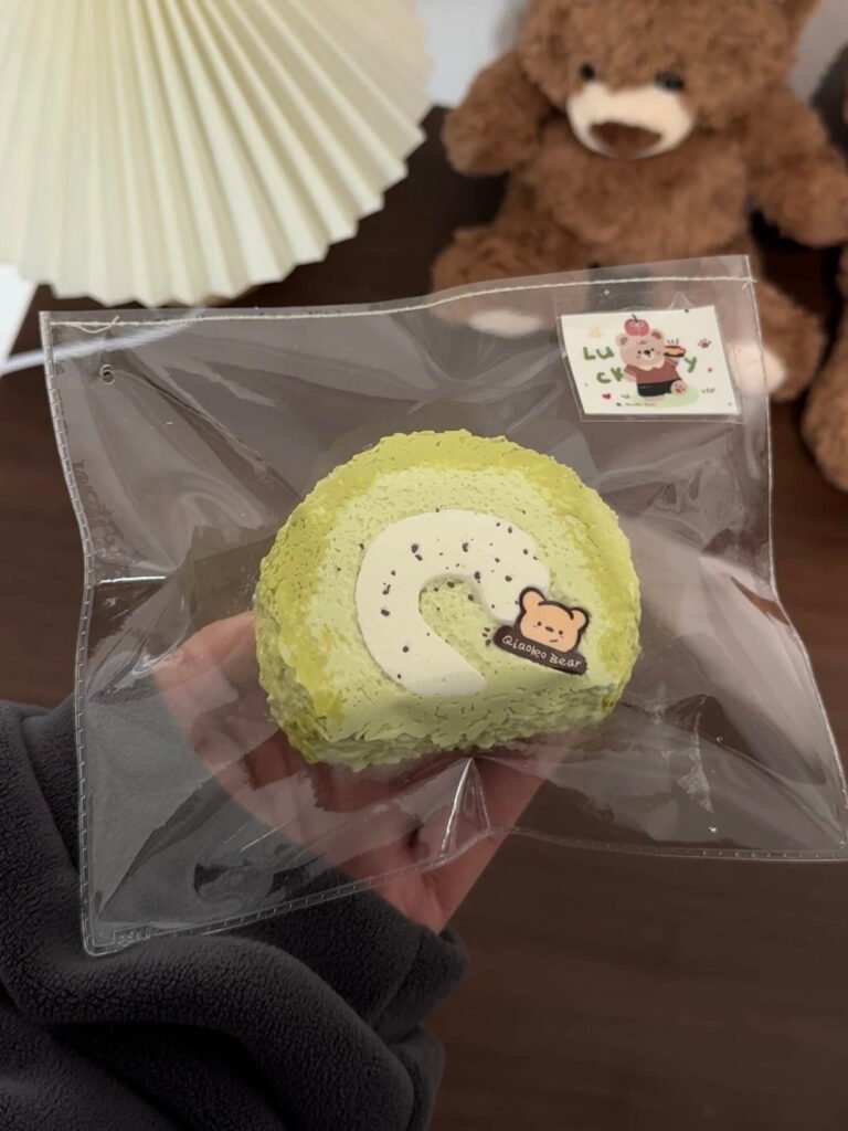 45025 Choco Bear Matcha Swiss Roll (Light Yogurt Texture Series) / 巧可熊捏捏 抹茶瑞士卷(轻酸奶触感系列)