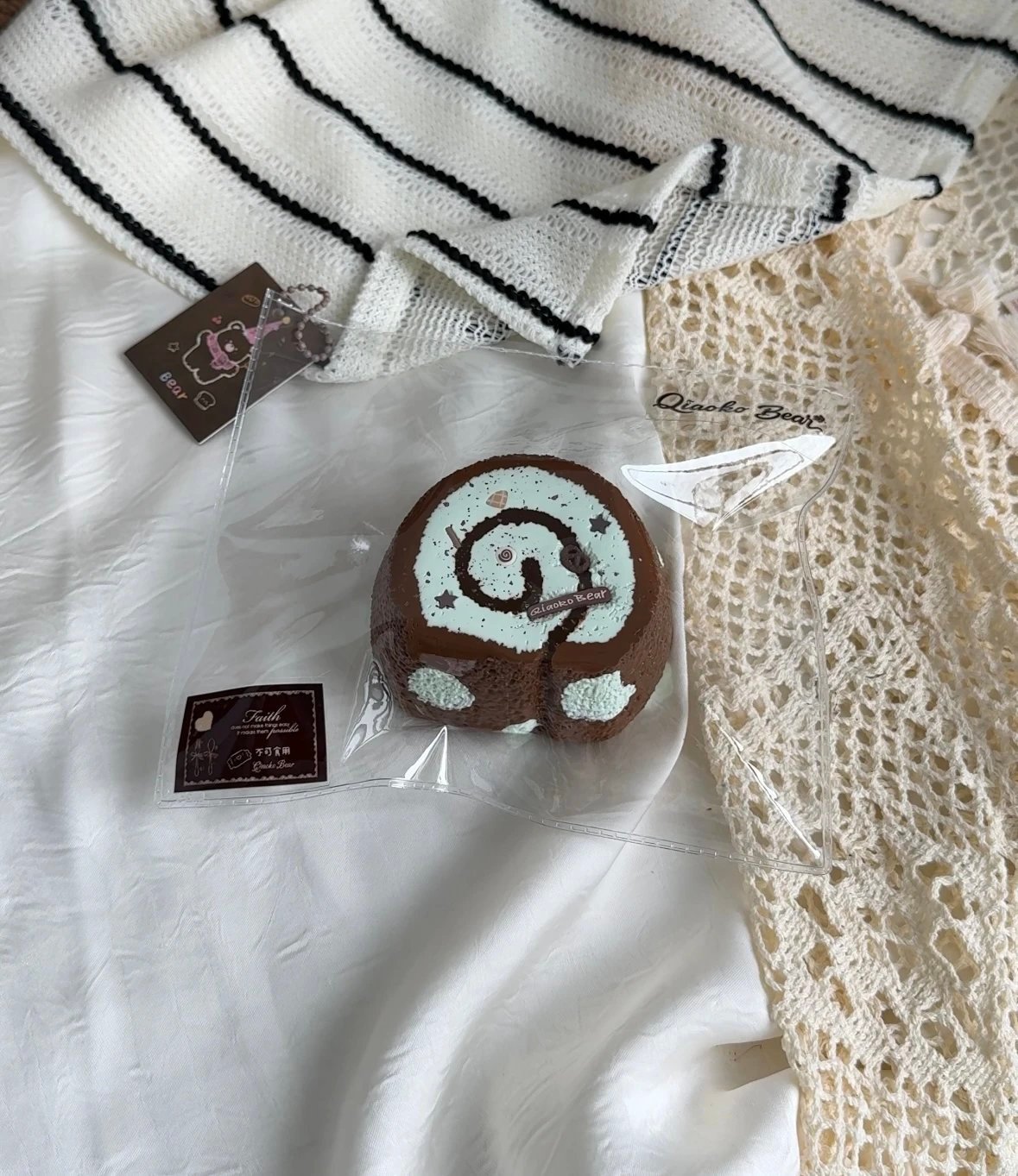 45028 Choco Bear Chocolate Cake Roll (Light Yogurt Texture Series) / 巧可熊捏捏 薄巧蛋糕卷(轻酸奶触感系列)