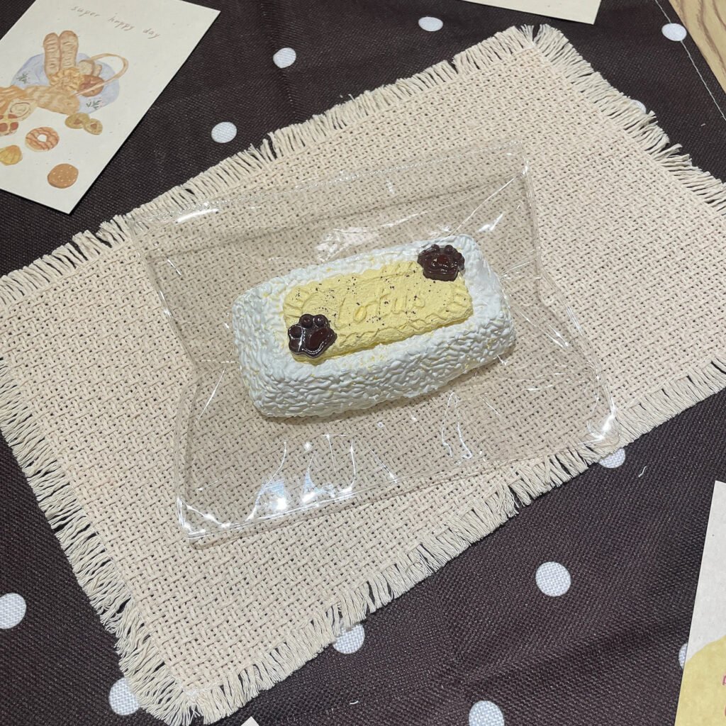 182039 Cotton Candy Nian Cat Paw Long Rice Ball (Light Cream Texture Series) / 棉花糖捏 猫爪长饭团（轻奶油触感系列）