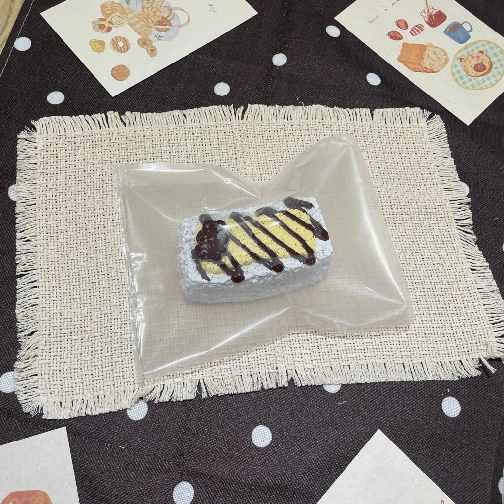 182048 Cotton Candy Nian Chocolate Bunny Rice Ball (Dry Cream Texture Series) / 棉花糖捏 巧克力兔饭团（干奶油触感系列）