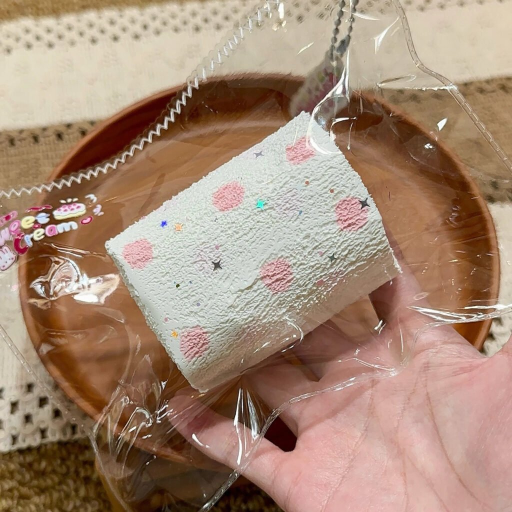 103000 Creamy Sweet Squishy Double-Layer Marshmallow (Light Milk Paste Clay Texture Series) / 奶油小甜捏 双层棉花糖（轻乳膏泥触感系列）