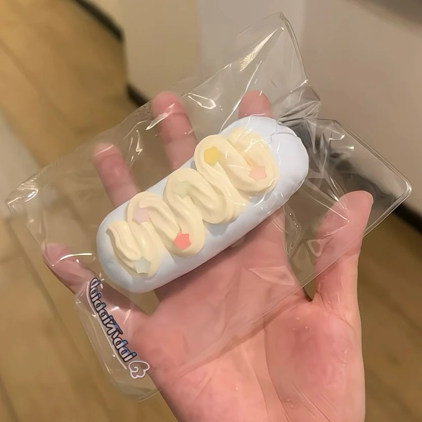 370007 Daidai Budai Cream Bar Finger Cookie - Blue (Milk Tofu Clay Texture Series) / 呆呆不呆 奶油条手指饼干蓝（奶豆腐肌小力触感系列）