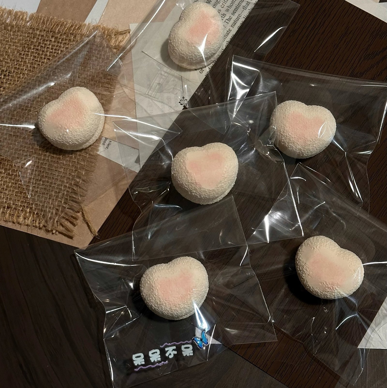 370012 Daidai Budai Blush Double-Layer Heart (Dry Cheese Clay Texture Series) / 呆呆不呆 腮红款双层爱心(干酪触感系列)